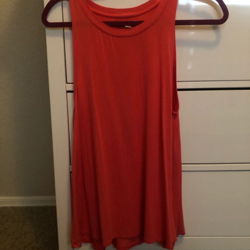 Coral tank top